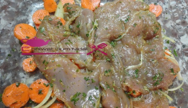 chhiwate, cuisine marocaine, cuisineoumnidal, poulet légumes au four, om nidal, plats poulets, recette, poulet au four, أطباق الدجاج, أم نضال, دجاج بالخضر في الفرن, شهيوات مغربية, دجاج في الفرن, مرق الدجاح في الفرن, مطبخ أم نضال, وصفة